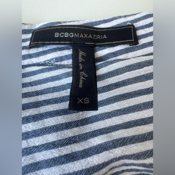 BCBG MaxAzria Flutter-Sleeve Romper Size XS White n Blue Striped - Picture 8 of 11